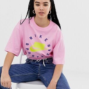 NWOT NIKE Pink NSW Logo T-Shirt Pink Women’s Size Small